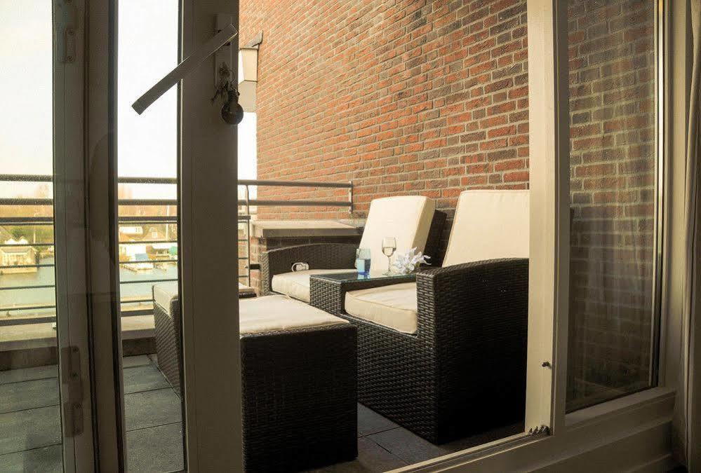 Tweelwonen Kaagresort Warmond Exterior photo